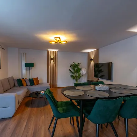 Kaya Charming 2-bedroom Apartmán