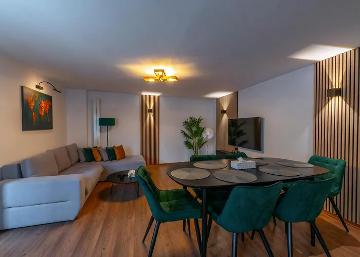 Kaya Charming 2-bedroom Apartment